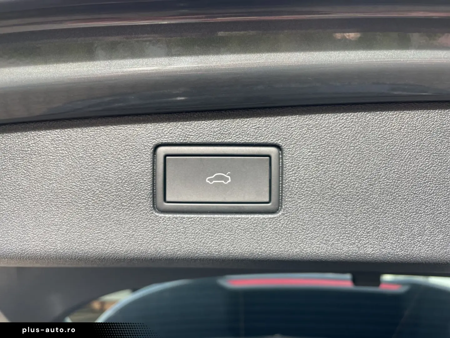 VW Tiguan 2.0 TDI 4Motion R-Line  DSG NAVI ACC DAB