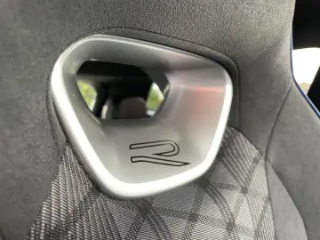 VW Tiguan 2.0 TDI 4Motion R-Line  DSG NAVI ACC DAB