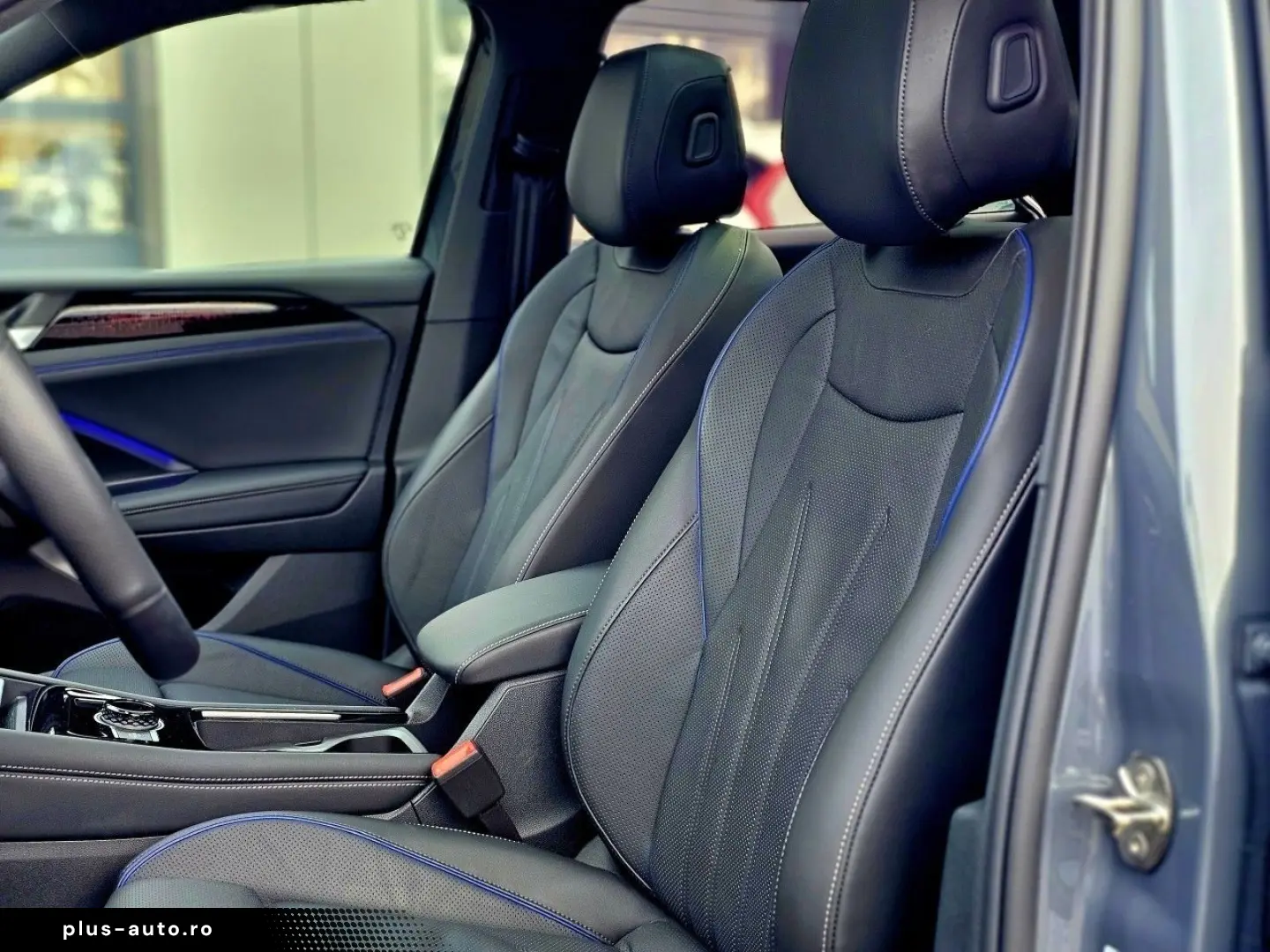 VW Tiguan 2.0 TDI 4MOTION DSG R-Line IQ.Drive AHK