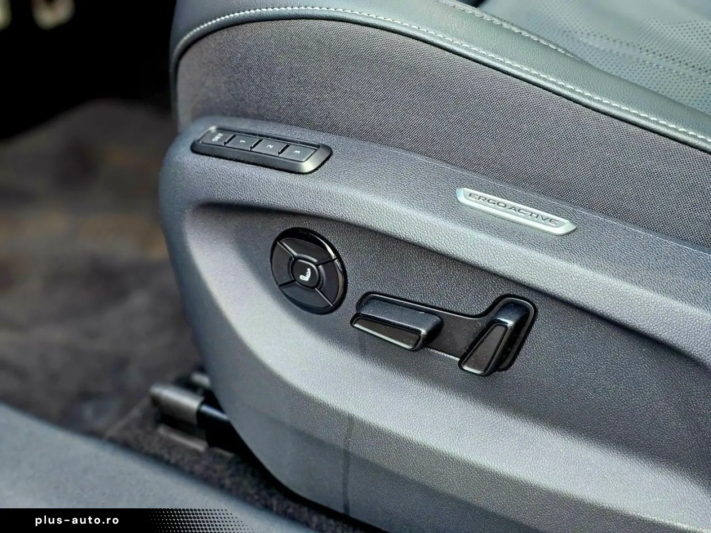 VW Tiguan 2.0 TDI 4MOTION DSG R-Line IQ.Drive AHK