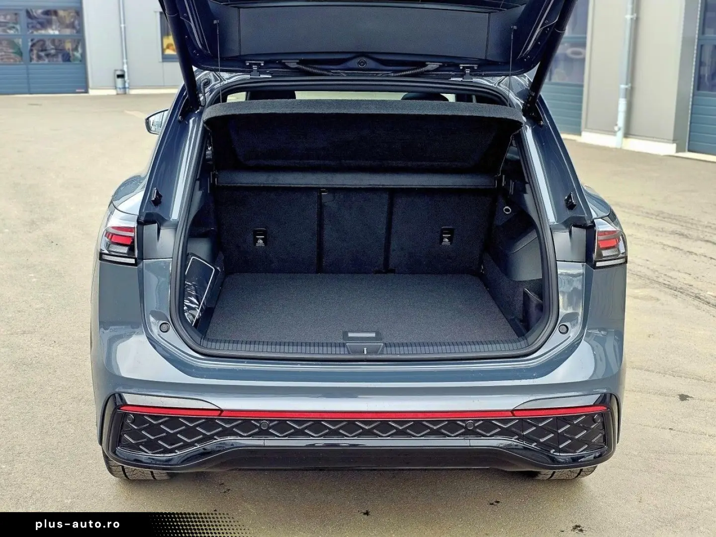 VW Tiguan 2.0 TDI 4MOTION DSG R-Line IQ.Drive AHK