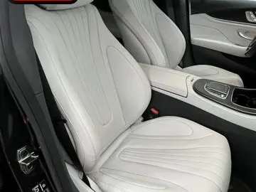 MERCEDES-BENZ CLS 220 d AMG NIGHT MEMORY BURMESTER