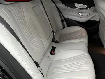 MERCEDES-BENZ CLS 220 d AMG NIGHT MEMORY BURMESTER