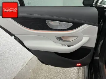 MERCEDES-BENZ CLS 220 d AMG NIGHT MEMORY BURMESTER