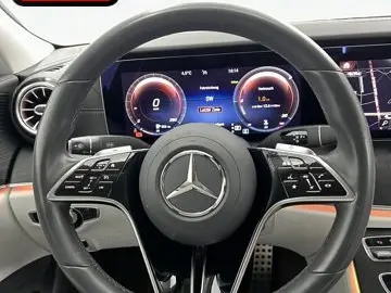 MERCEDES-BENZ CLS 220 d AMG NIGHT MEMORY BURMESTER