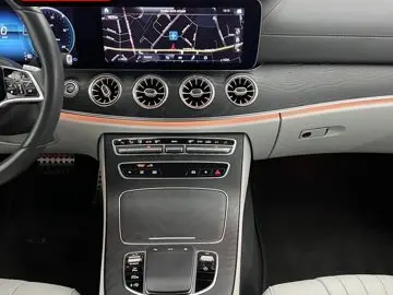 MERCEDES-BENZ CLS 220 d AMG NIGHT MEMORY BURMESTER