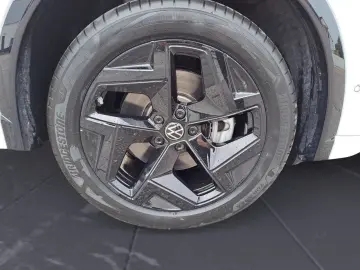 VW Tiguan 2.0 TDI SCR 4MOTION DSG R-Line  AHK HEAD-