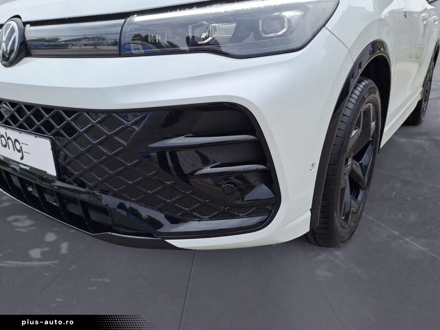 VW Tiguan 2.0 TDI SCR 4MOTION DSG R-Line  AHK HEAD-