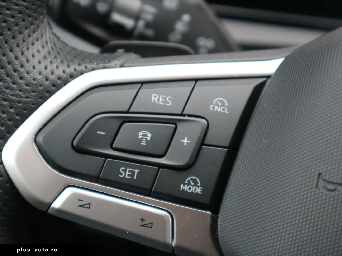 VW Tiguan 1.5TSI eHybrid R-Line  Matrix Navi Kamera