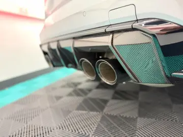 BMW M4 COUPE COMPETITION M CARBON M-DRIV HUD H&K 20