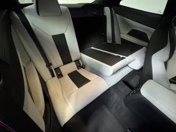 BMW M4 xDrive Competition Sitzlüftung ACC 360  Laser