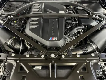 BMW M4 xDrive Competition Sitzlüftung ACC 360  Laser