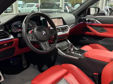 BMW M4 xDrive Competition CARBON  RED-INTERIUER VOLL