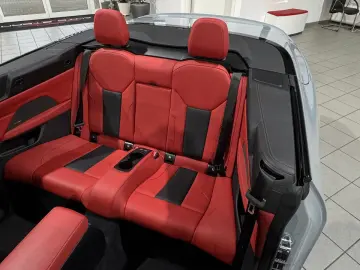 BMW M4 xDrive Competition CARBON  RED-INTERIUER VOLL