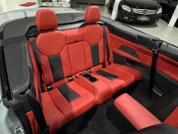 BMW M4 xDrive Competition CARBON  RED-INTERIUER VOLL