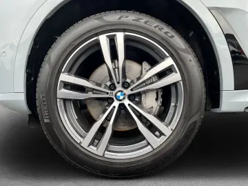 BMW X7 xDRIVE 40i M