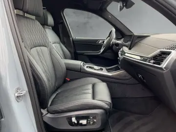BMW X7 xDRIVE 40i M