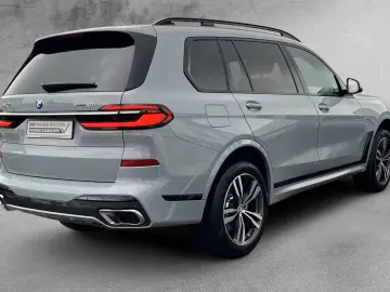 BMW X7 xDRIVE 40i M