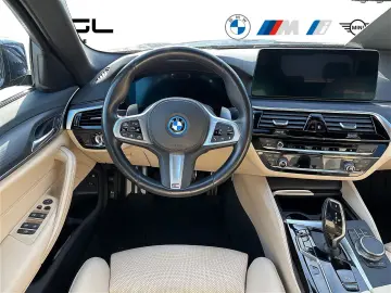 BMW 530e xDrive Limousine M Sportpaket Head-Up Laser