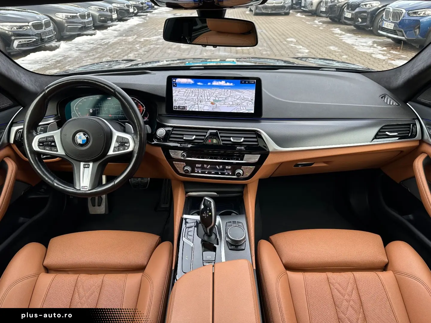 BMW 530d xDrive M-Sportpaket Glasdach Laser H K ACC