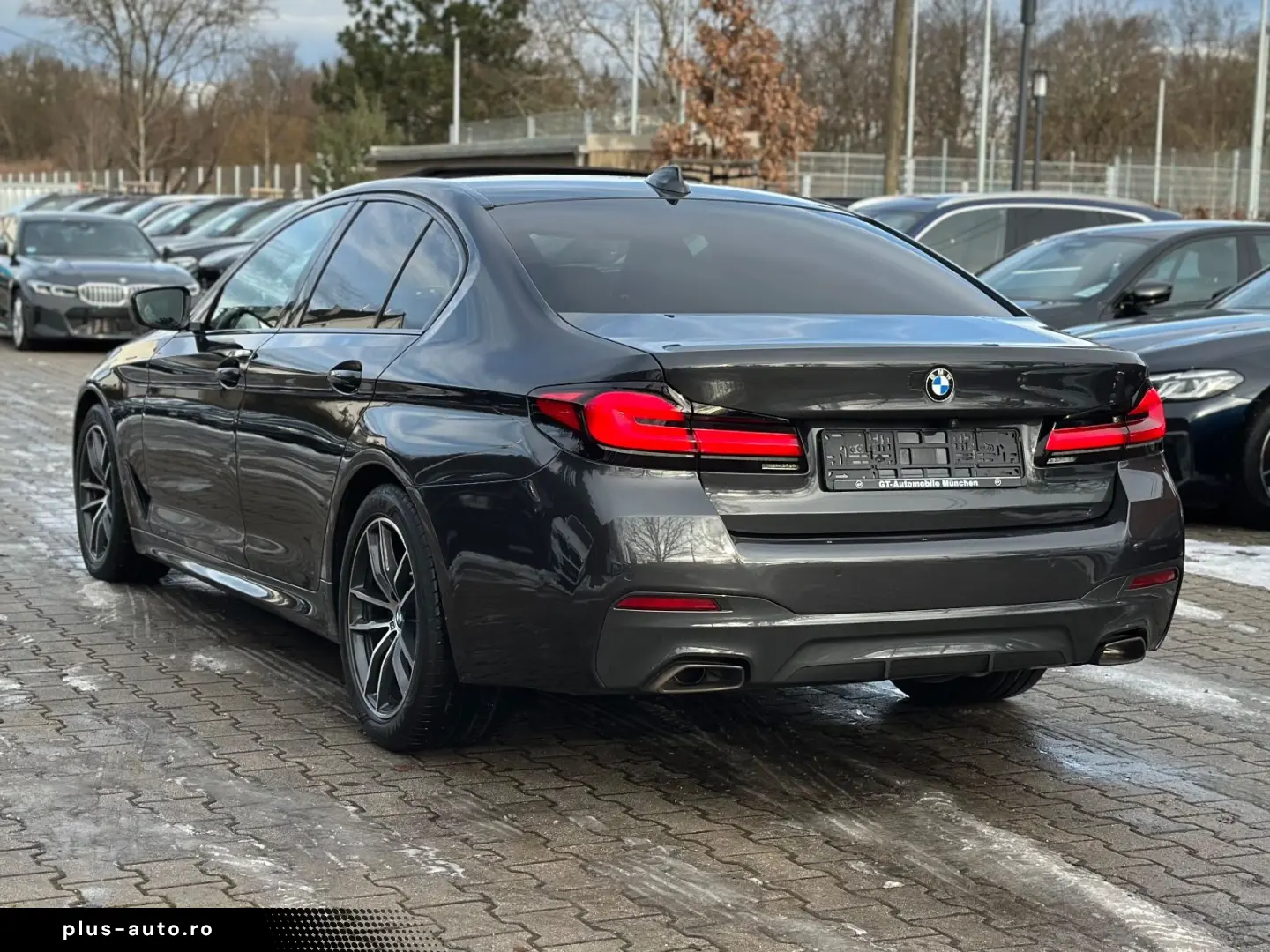 BMW 530d xDrive M-Sportpaket Glasdach Laser H K ACC