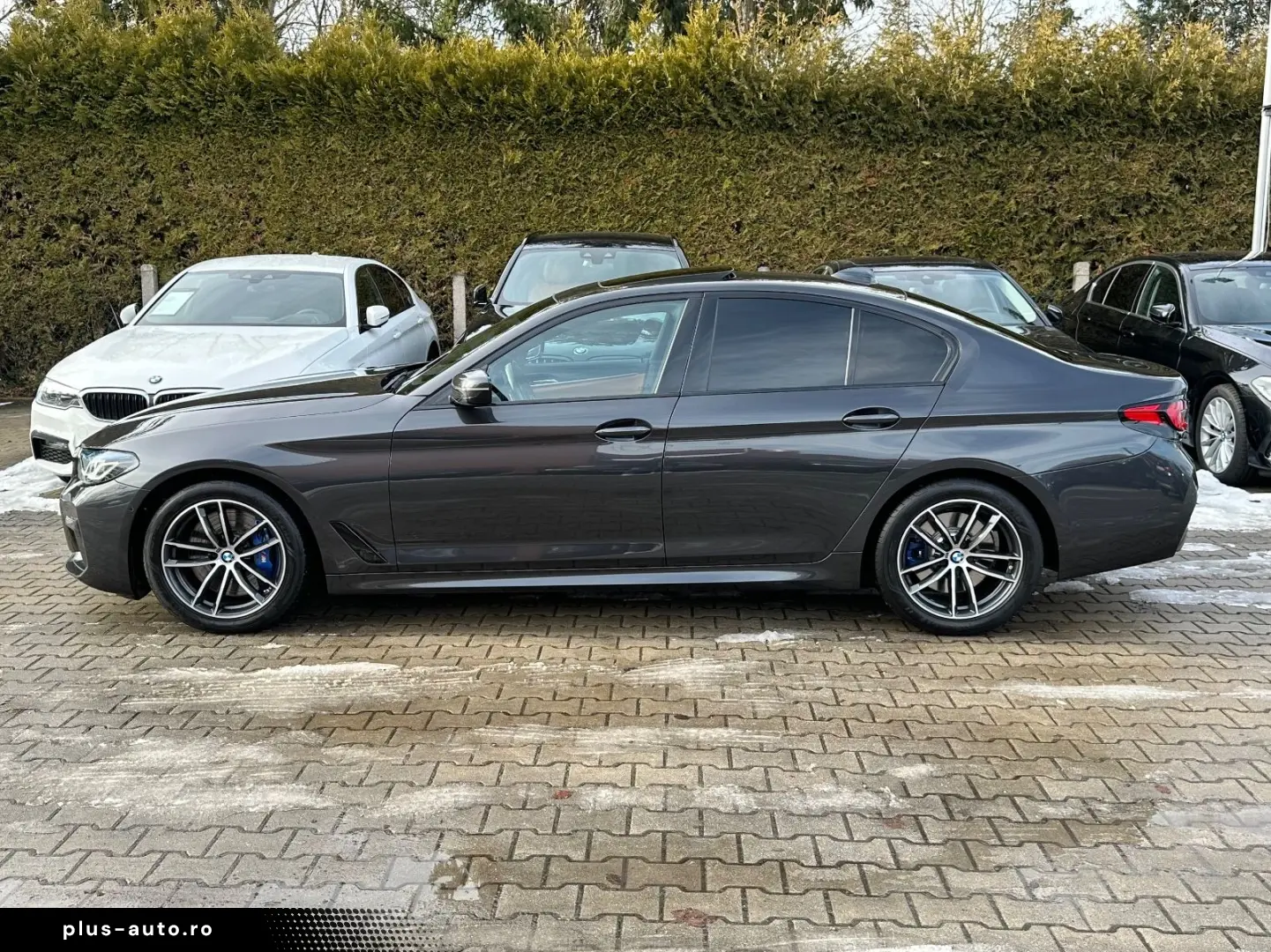 BMW 530d xDrive M-Sportpaket Glasdach Laser H K ACC