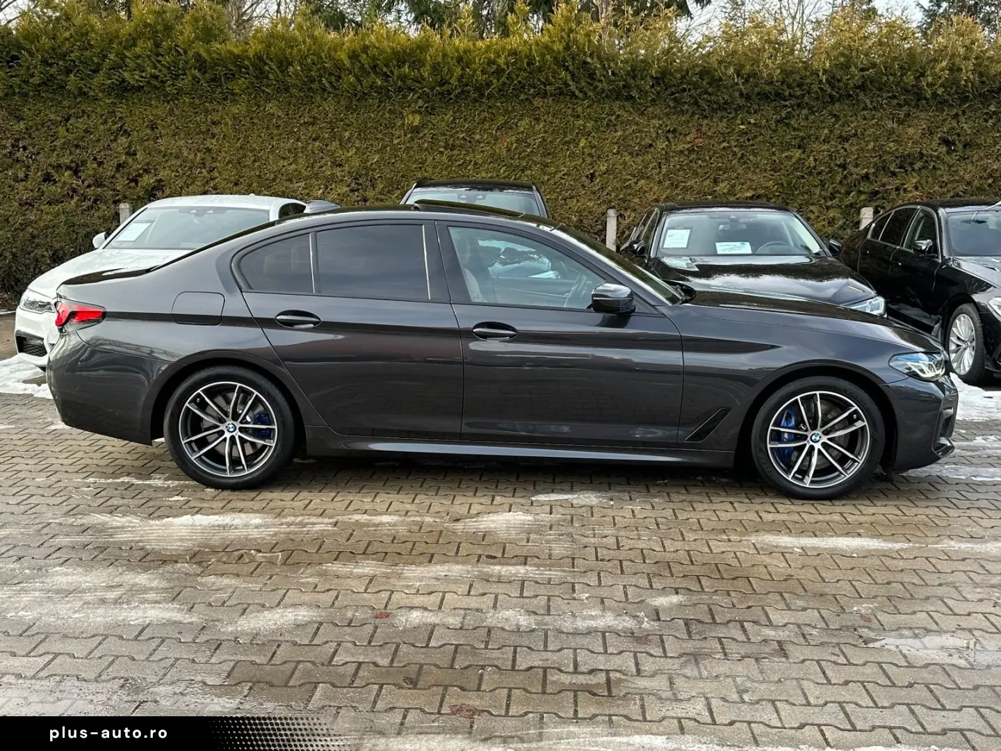 BMW 530d xDrive M-Sportpaket Glasdach Laser H K ACC