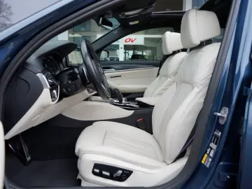 BMW 530e M Sport Pro Individual HUD ACC H&K Massage