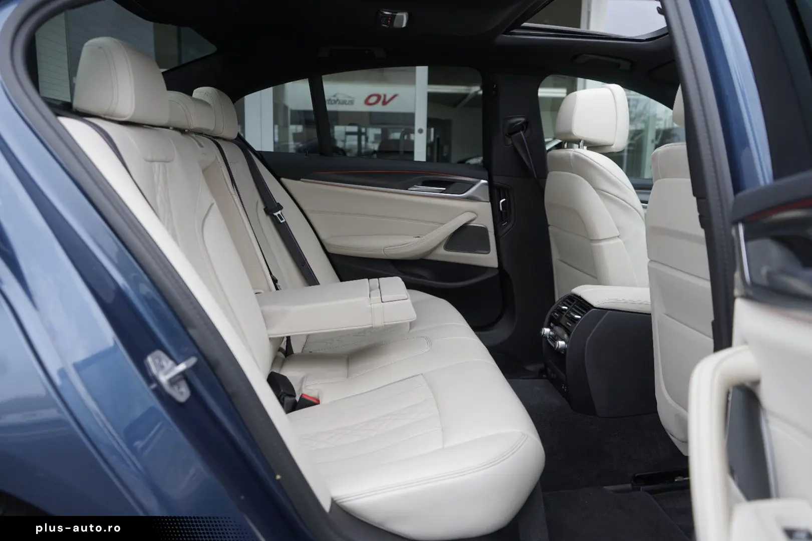 BMW 530e M Sport Pro Individual HUD ACC H&K Massage