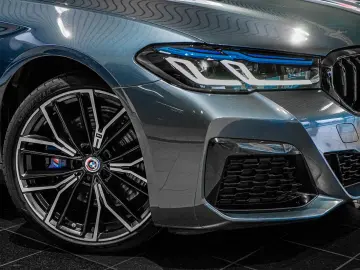 BMW 530e M Sport Pro Individual HUD ACC H&K Massage