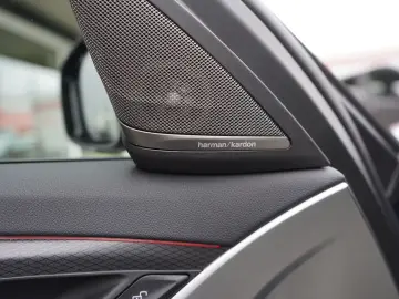 BMW 530e M Sport Pro Individual HUD ACC H&K Massage