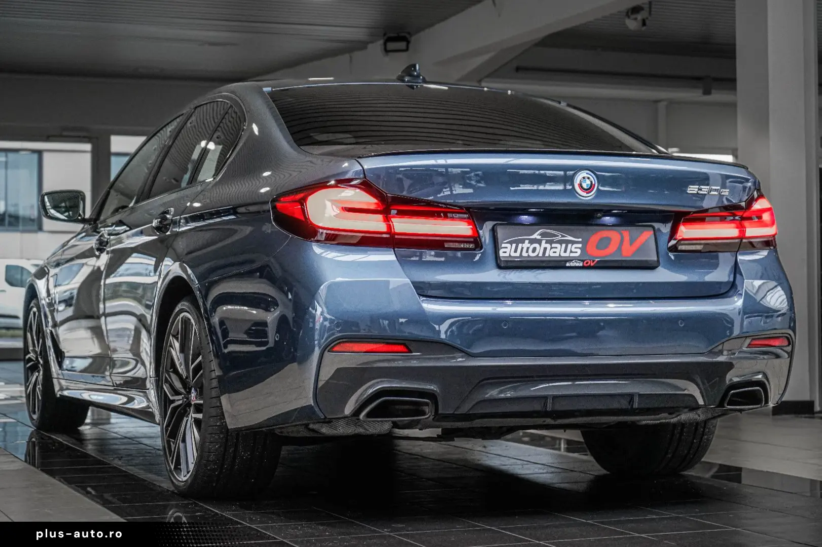 BMW 530e M Sport Pro Individual HUD ACC H&K Massage