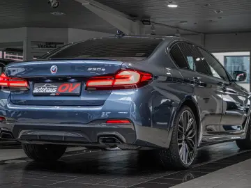 BMW 530e M Sport Pro Individual HUD ACC H&K Massage