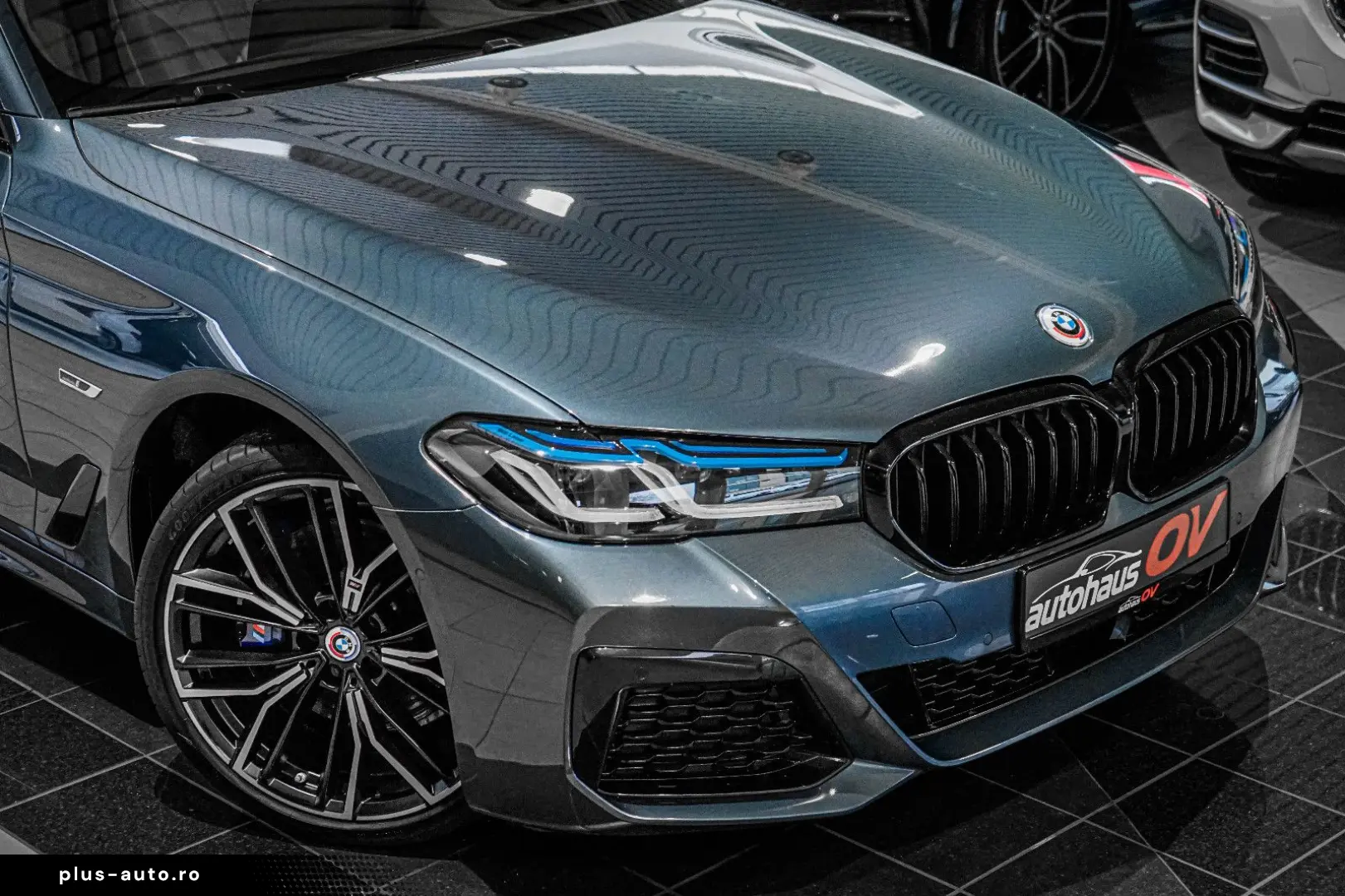 BMW 530e M Sport Pro Individual HUD ACC H&K Massage