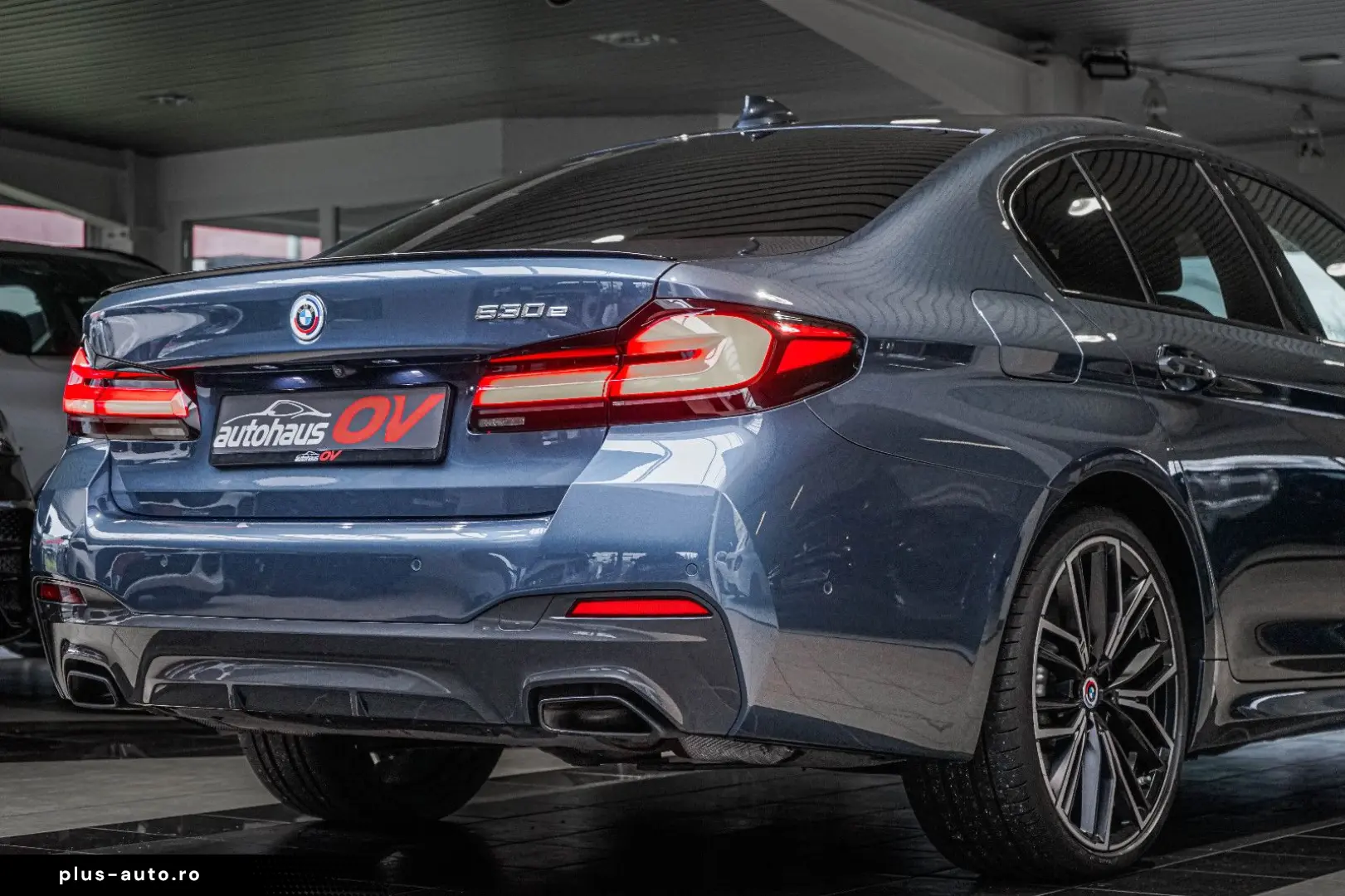 BMW 530e M Sport Pro Individual HUD ACC H&K Massage