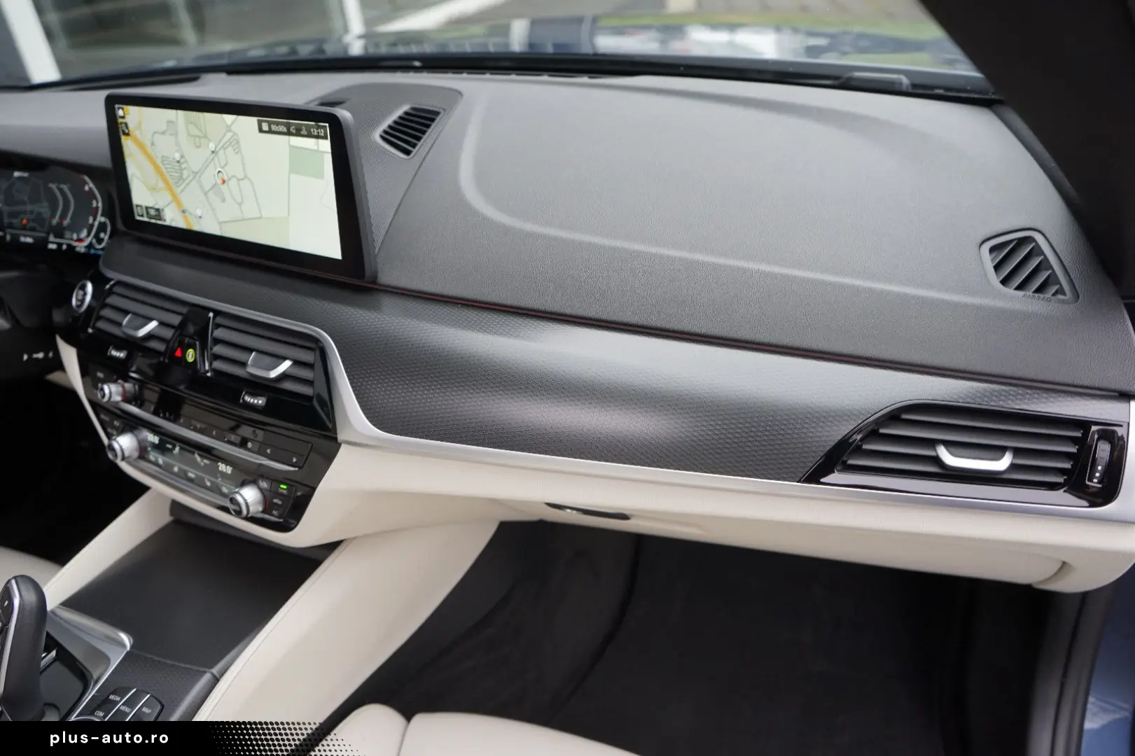 BMW 530e M Sport Pro Individual HUD ACC H&K Massage