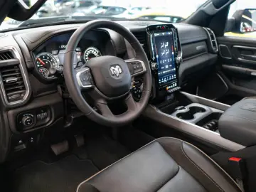 Dodge Ram HEMI 5.7 V8 Laramie Sport 6  LIFT LPG