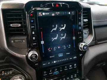 Dodge Ram HEMI 5.7 V8 Laramie Sport 6  LIFT LPG