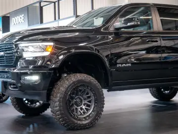 Dodge Ram HEMI 5.7 V8 Laramie Sport 6  LIFT LPG
