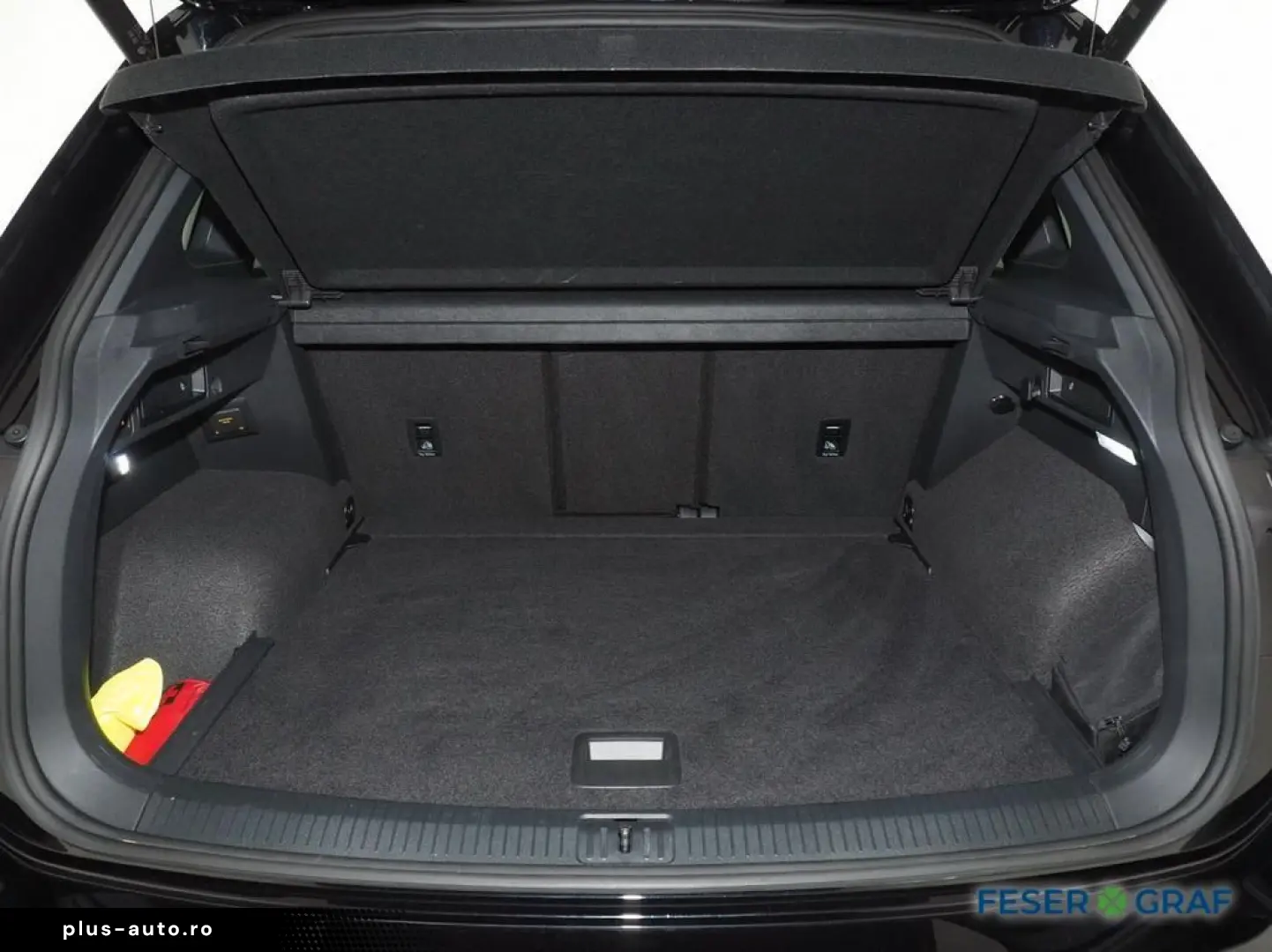 VW Tiguan 2.0TSI R-Line 4x4 BlackStyle DSG AHK ACC