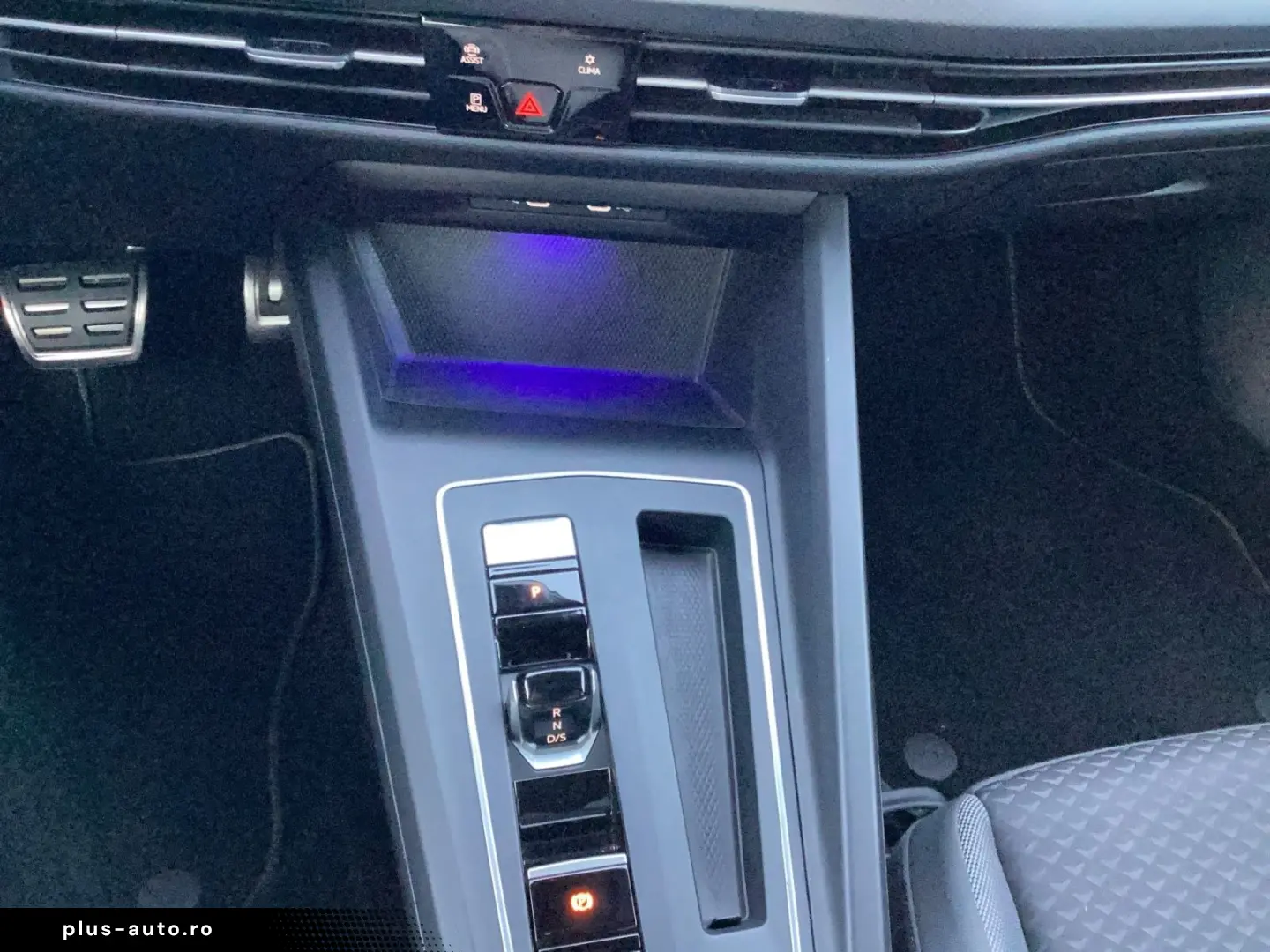 VW Golf 1.0 eTSI DSG ACTIVE LED NAVI ACC PRIVACY KA