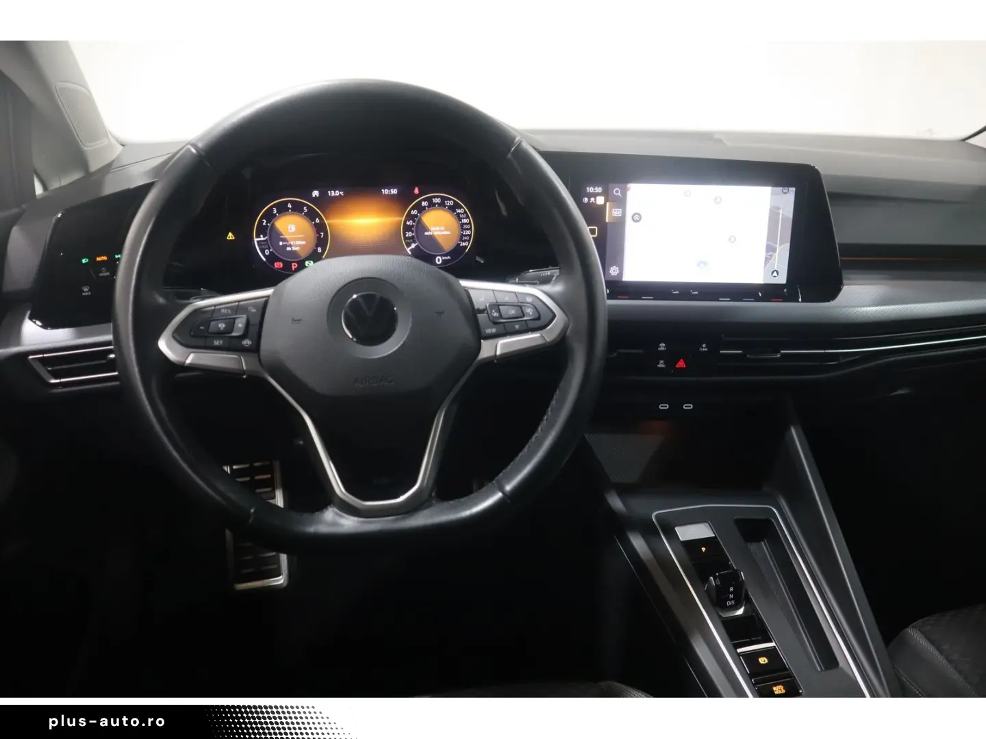 VW Golf VIII 1.0 eTSI DSG Life AHK Navi CAM SHZ ACC