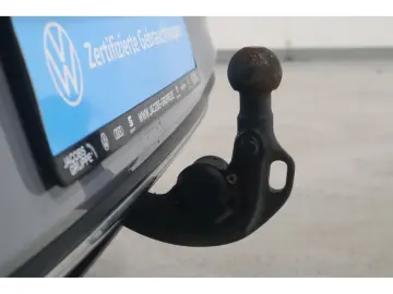 VW Golf VIII 1.0 eTSI DSG Life AHK Navi CAM SHZ ACC