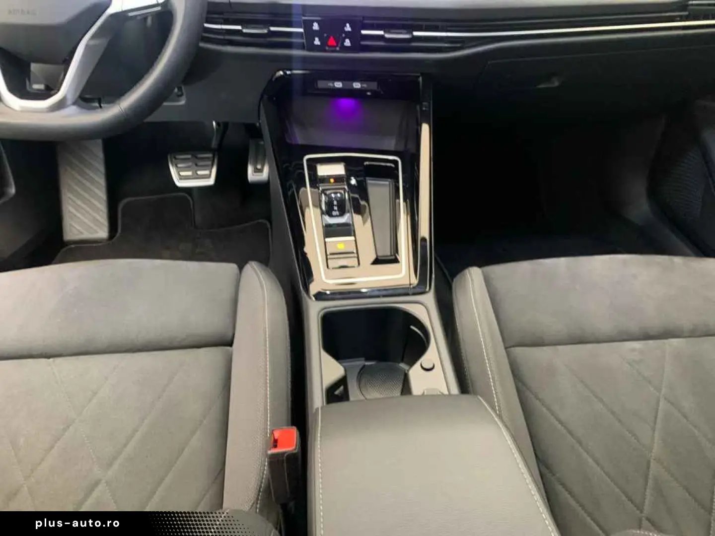 VW Golf VIII Style eTSI DSG  NAV AHK LED ACC R-CAM