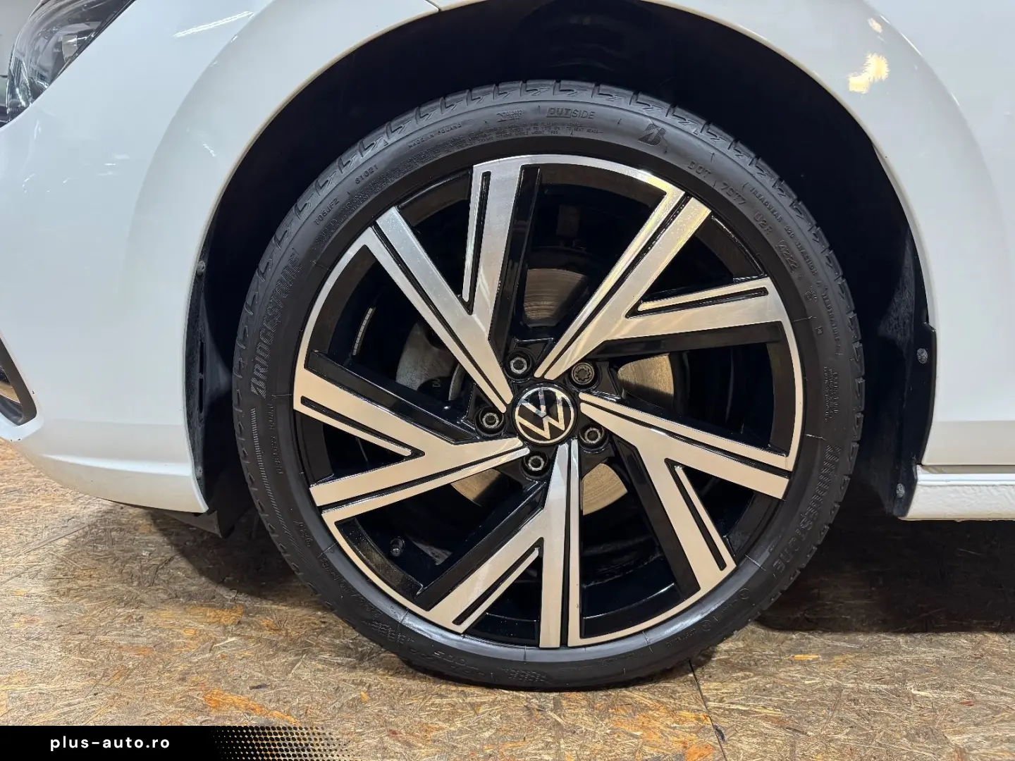 VW Golf VIII Lim. Style 1.5eTSI DSG ACC CAM 18