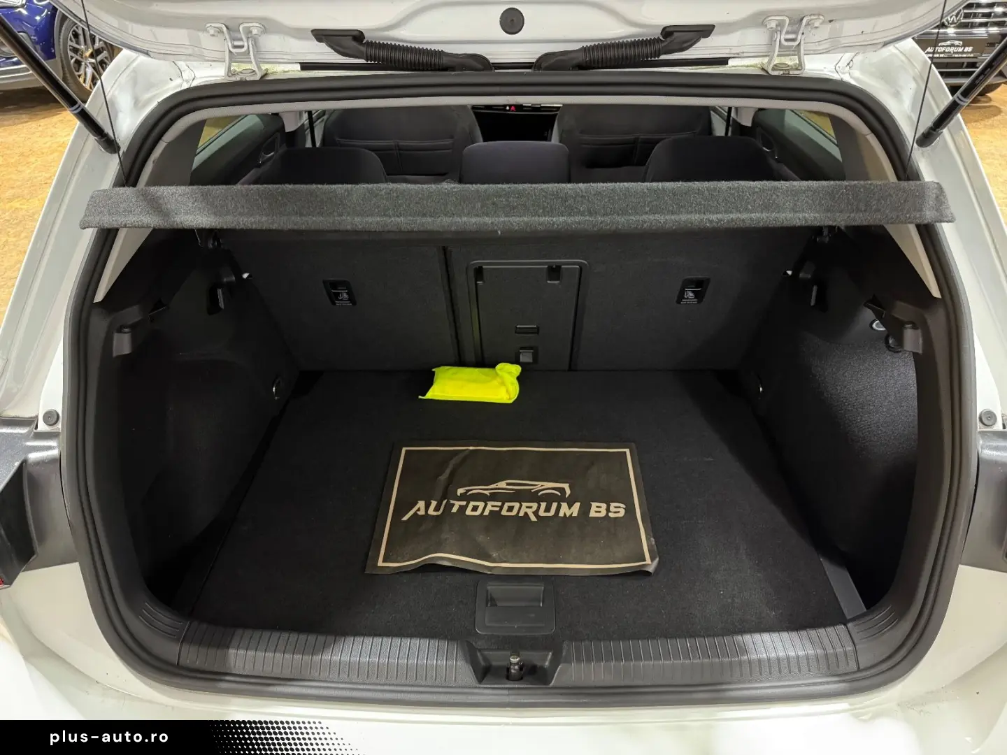 VW Golf VIII Lim. Style 1.5eTSI DSG ACC CAM 18