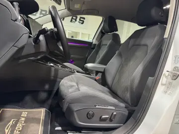 VW Golf VIII Lim. Style 1.5eTSI DSG ACC CAM 18