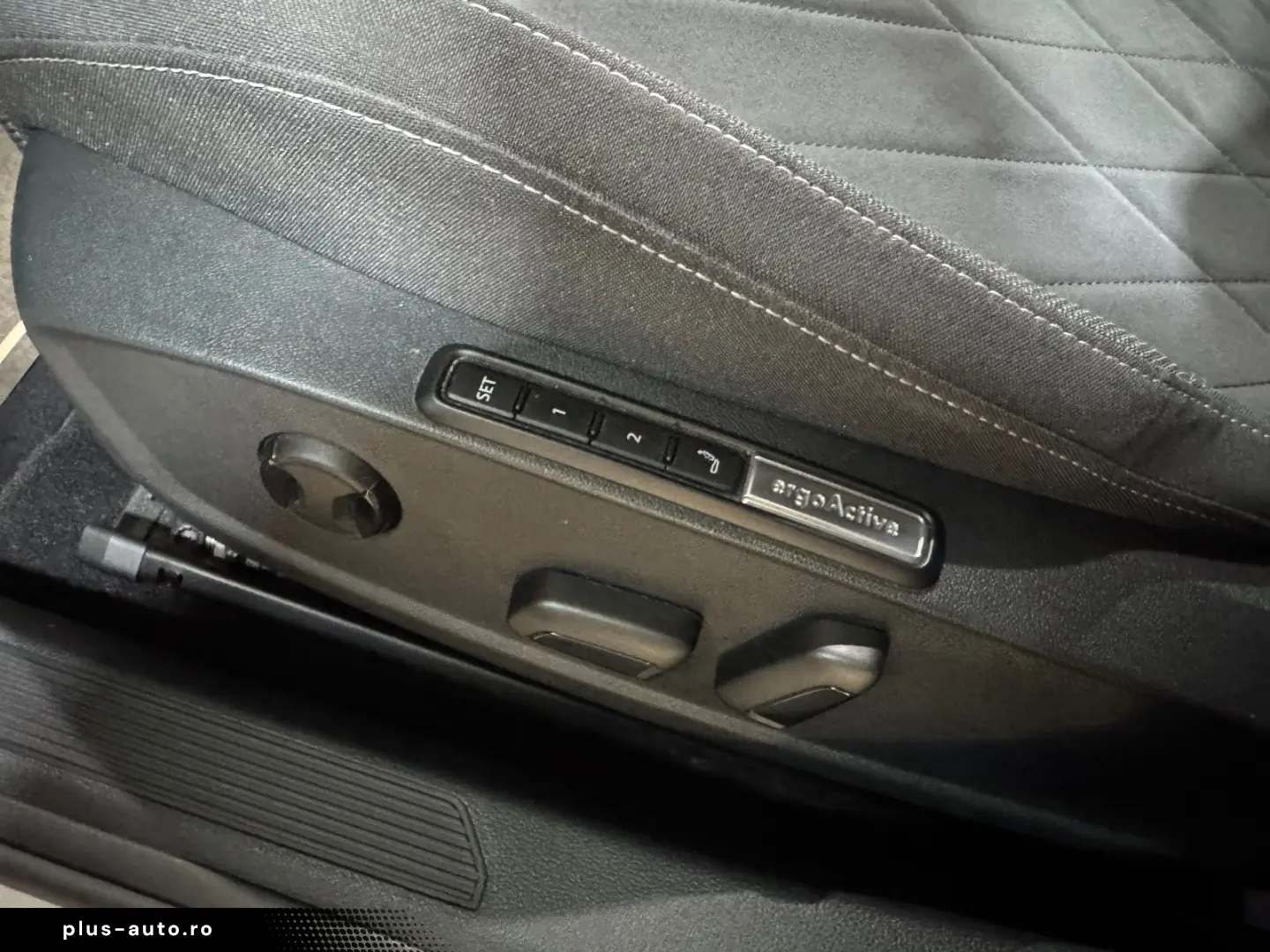 VW Golf VIII Lim. Style 1.5eTSI DSG ACC CAM 18