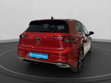 VW Golf VIII 1.5 eTSI Style  DSG NAVI LED LM ZV ACC