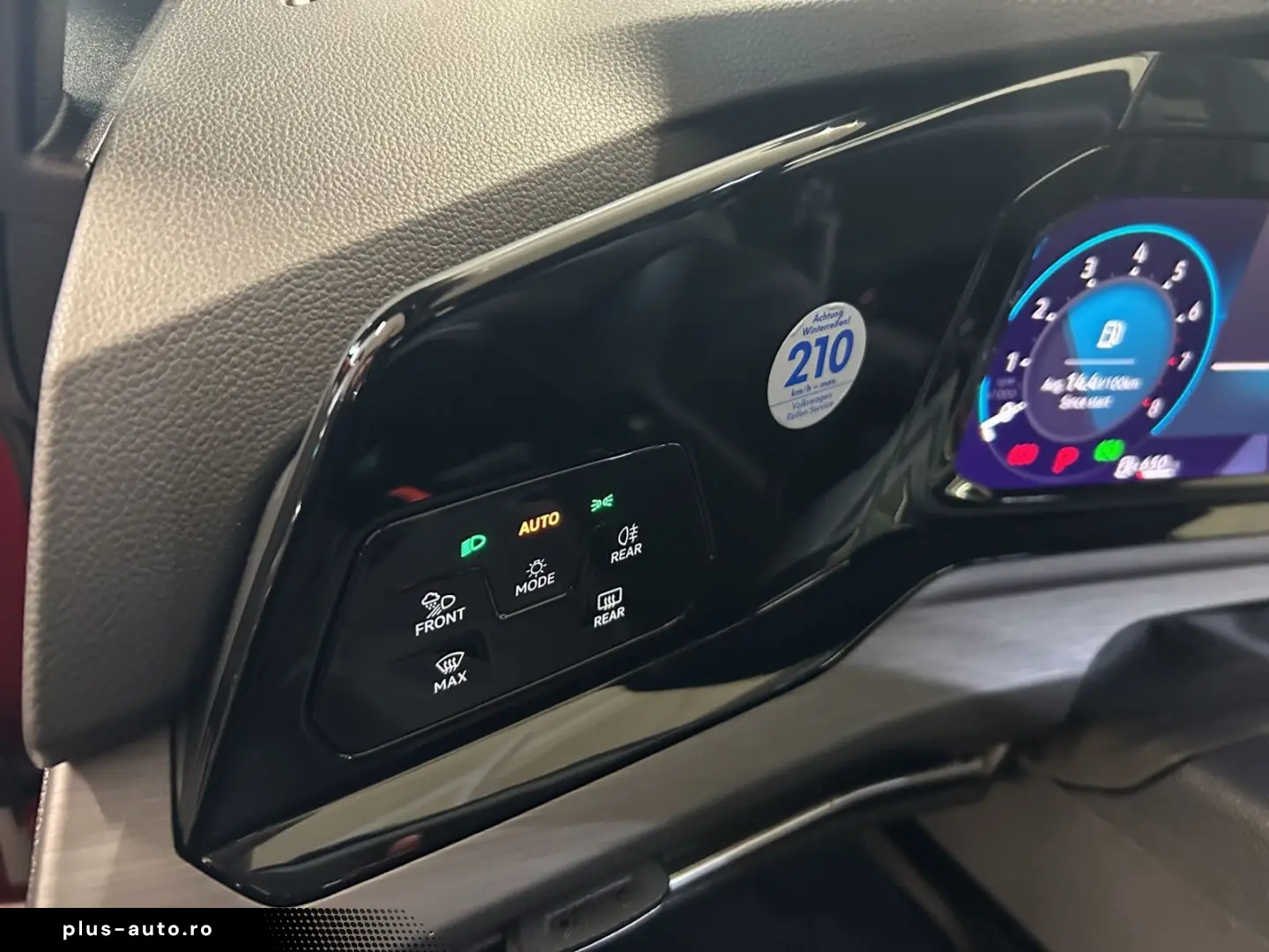 VW Golf VIII 1.5 eTSI Style  DSG NAVI LED LM ZV ACC